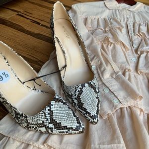 Nine West Snakeskin Embossed Heels